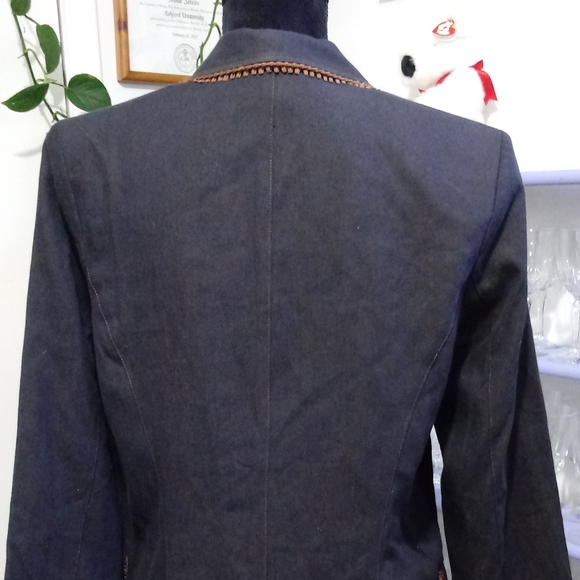 Studio Ease Jacket - Picture 5 of 8